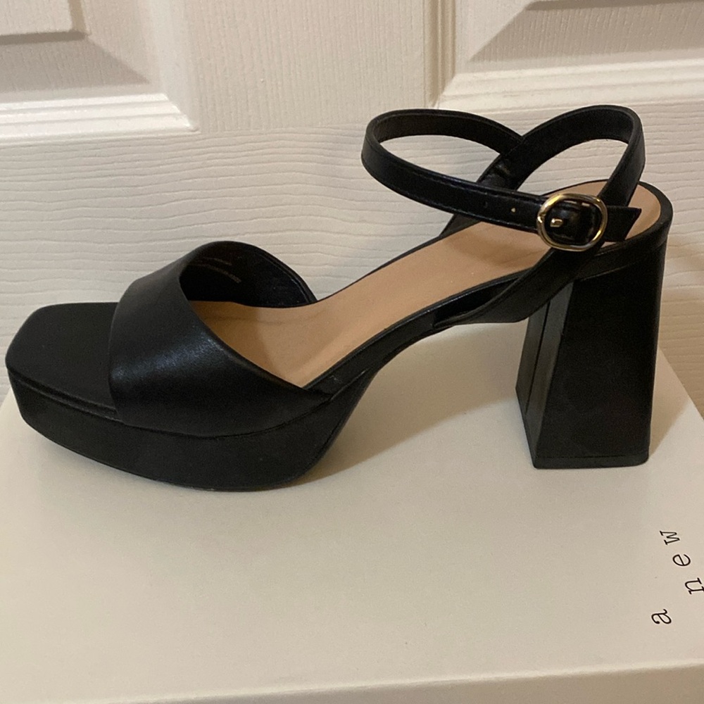 A New Day 🖤 Hadison Memory Foam Black Square Toed Heels 🖤